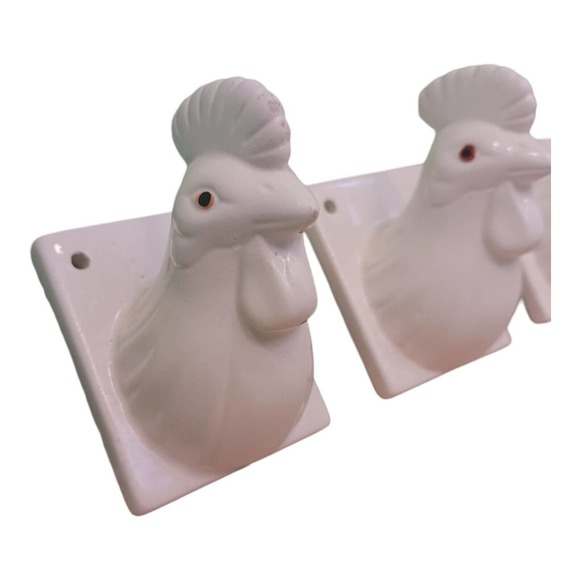 Vintage Ceramic Rooster Chicken Head Towel Apron Holder Wall Mount Farmhouse Set - Picture 3 of 16